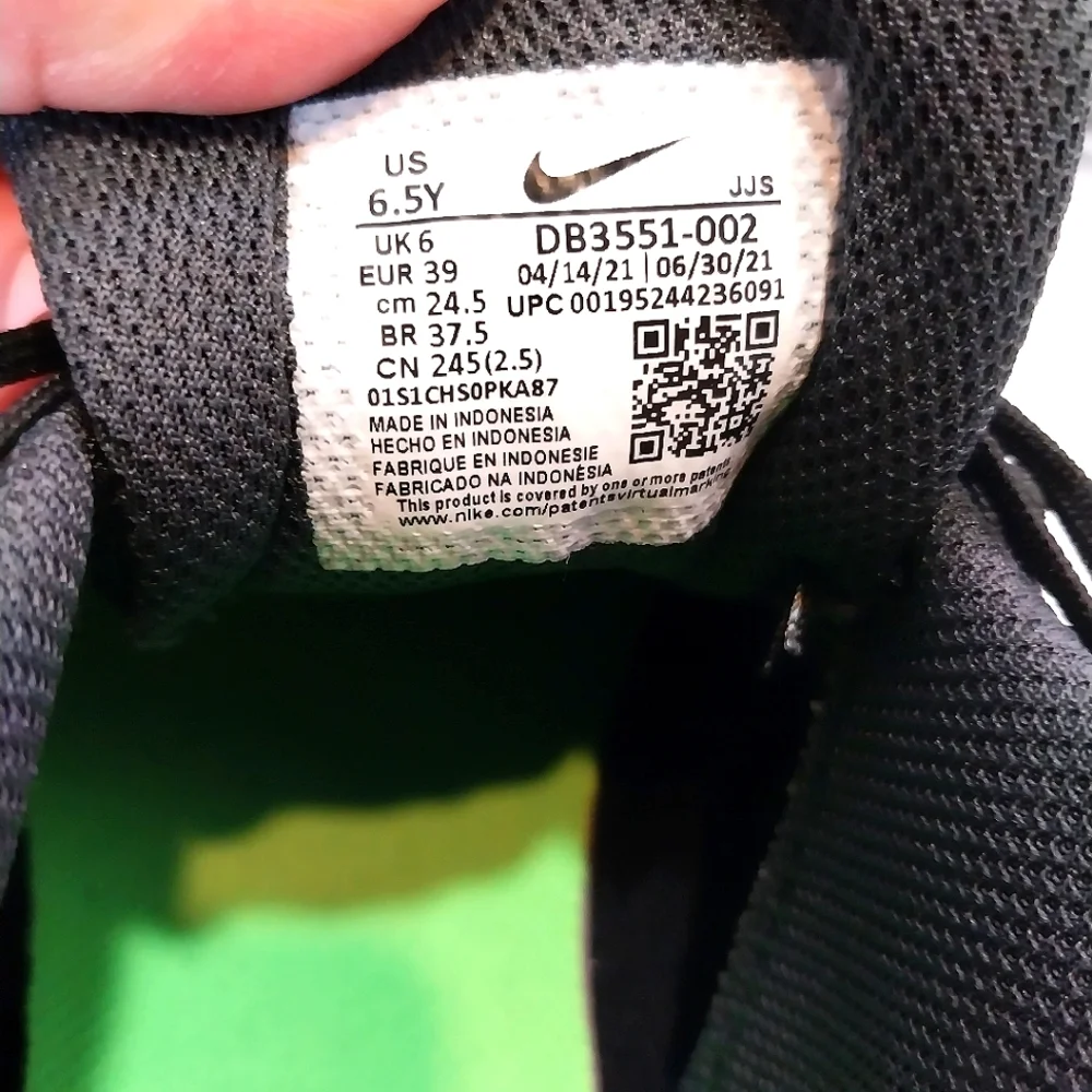 Nike Crater Impact Sneakers, NEW, Size 6.5Y| 8W| EUR‎ 39